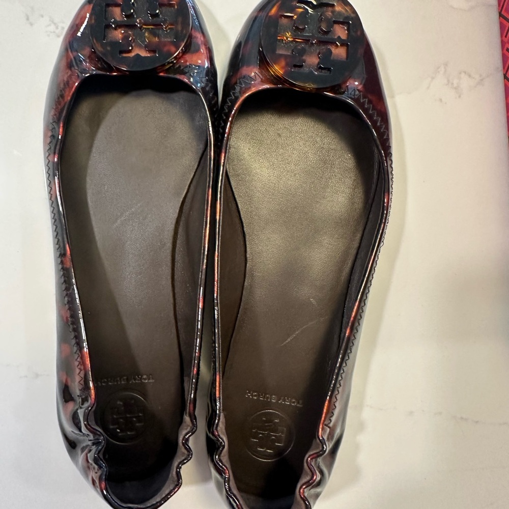 Tory Burch Minnie Ballet Tortoise Flats - Picture 2 of 6